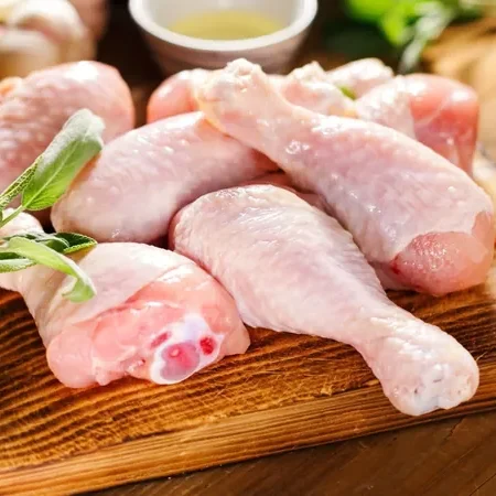 Frango e ovos podem ficar mais baratos no Brasil após caso de gripe aviária