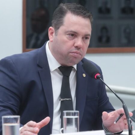 Como presidente da Comissão de Agricultura, Rodolfo Nogueira aprova importantes projetos para o setor