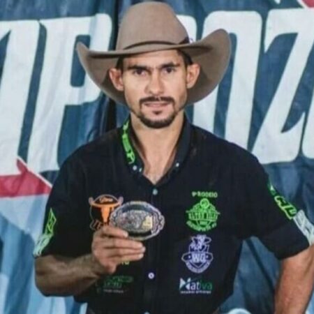 Peão de MS é pisoteado por touro e sofre fratura durante rodeio