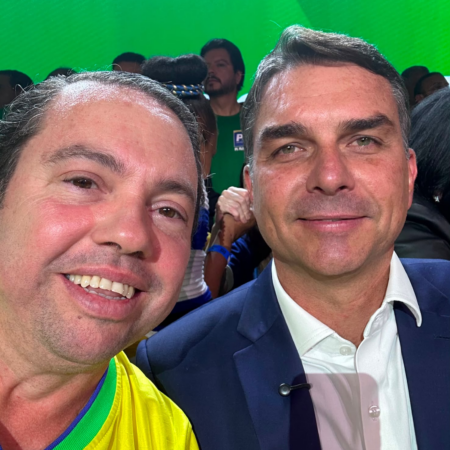 Vamos resgatar nosso Brasil”, diz Rodolfo Nogueira na convenção de Flávio Bolsonaro